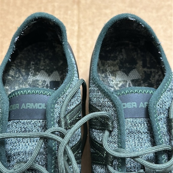 Under Armour Women’s Charged All Around Neutral Size 9.5 Green Grey Sneakers - Picture 10 of 11
